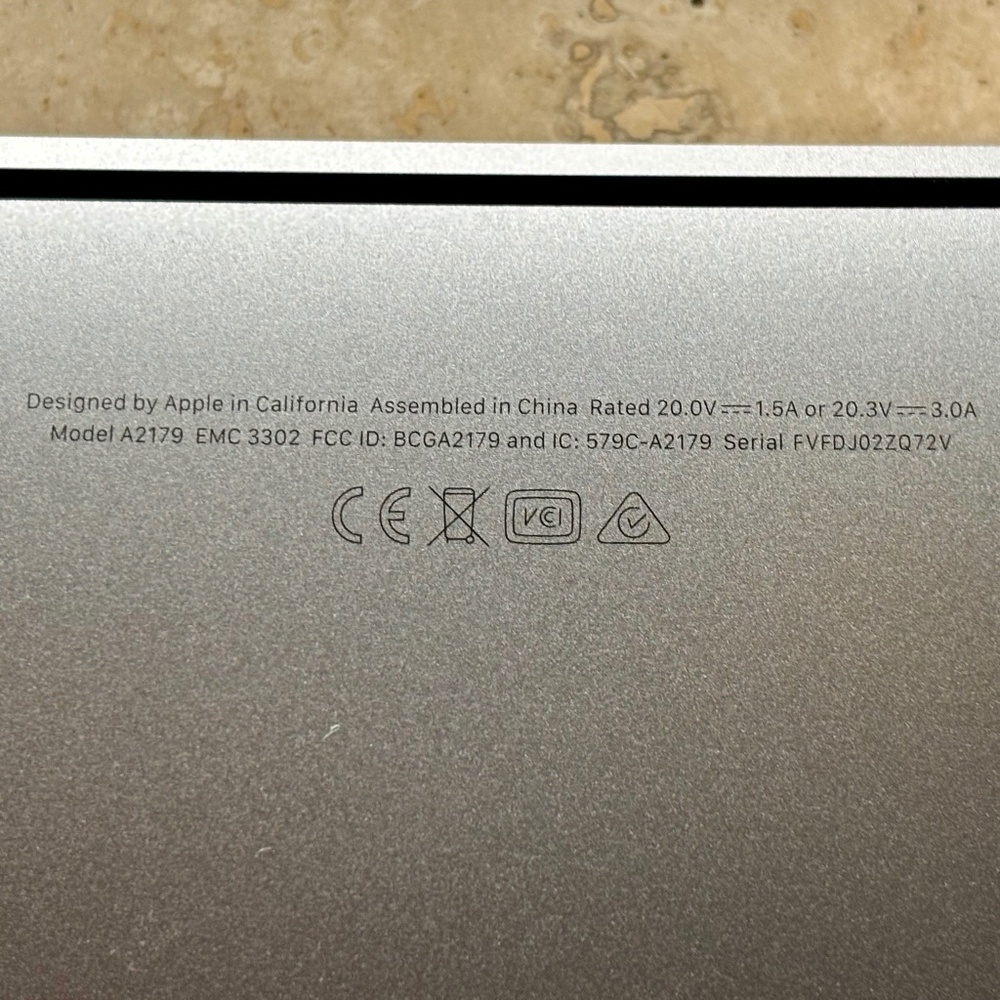 Apple MacBook Air (In Box) - Picture 4 of 12